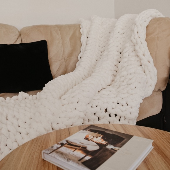 Chunky knit vintage white handmade blanket - Picture 1 of 3